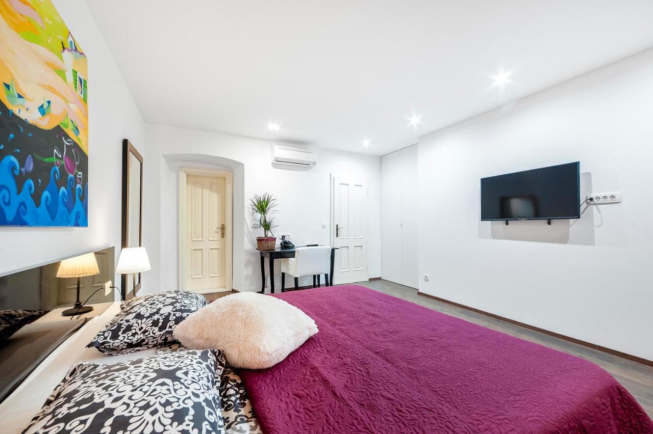 Aparment Lila Apartament